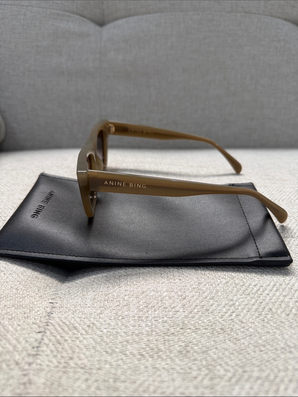Anine Bing Paris Sunglasses in Olive - Picture 4 of 4
